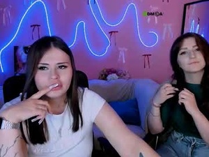 Screenshot from elison_soul webcams