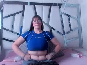 Screenshot from ellie_hh webcams