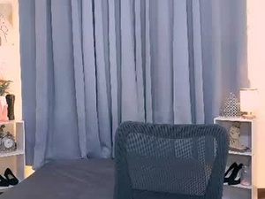 Screenshot from ellise_heart webcams