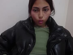 Screenshot from elody_j webcams