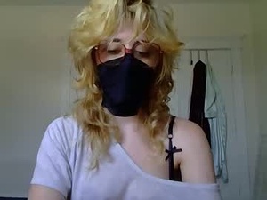 Screenshot from elsie_xx webcams