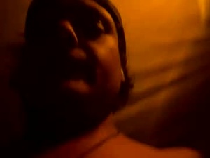 Screenshot from elvaliente1997 webcams