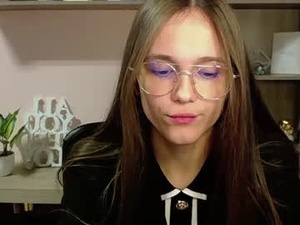 Screenshot from emilly_lust99 webcams