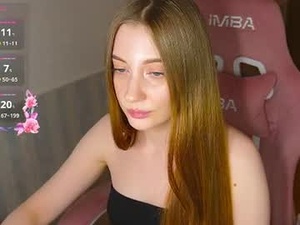 Screenshot from emilurrrre webcams