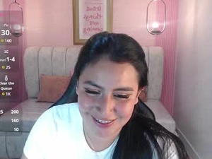 Screenshot from emily_mills_s webcams