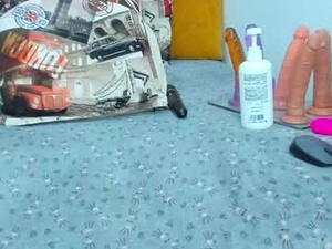 Screenshot from emilybrown21x webcams