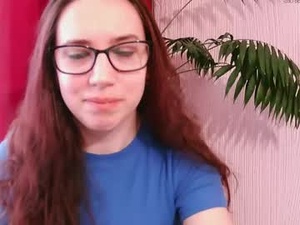 Screenshot from emilyhotflirt webcams