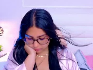 Screenshot from emma_and_tara webcams