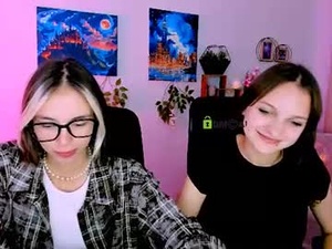 Screenshot from emma_bless_ webcams