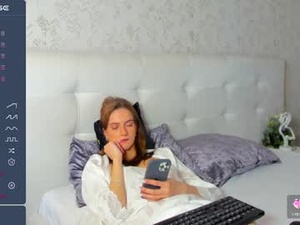 Screenshot from emma_jhons0n webcams