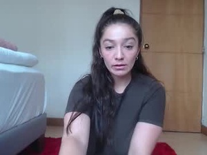 Screenshot from emmablue10 webcams