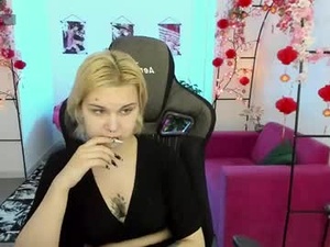 Screenshot from endlessdreamm webcams