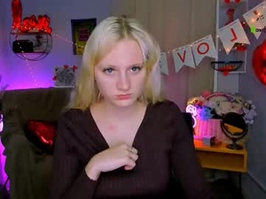 Screenshot from erica_star webcams