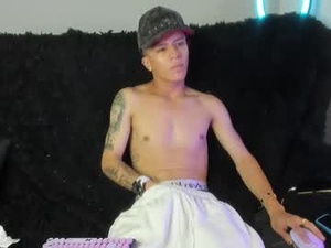 Screenshot from esteban__777 webcams