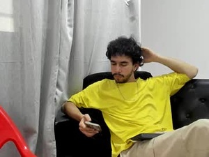Screenshot from ethan_col webcams