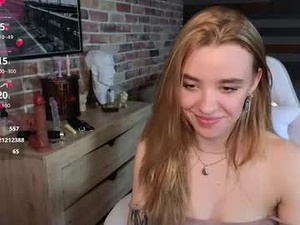 Screenshot from eva_happy webcams