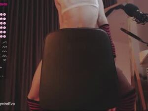 Screenshot from eva_quagmire webcams