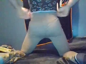 Screenshot from fantasyguy99 webcams