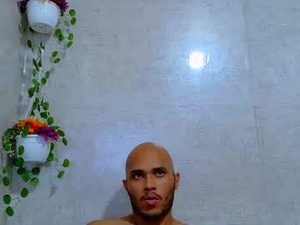 Screenshot from faraon69_1 webcams