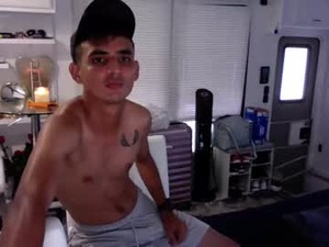 Screenshot from felipe250117 webcams