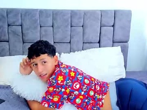 Screenshot from felipehotgonzalez webcams