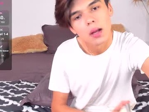 Screenshot from felix_rey webcams