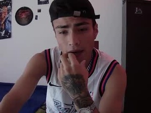 Screenshot from fenix_hardcock webcams