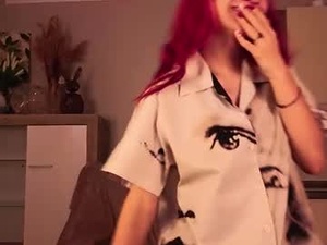Screenshot from feralmacaron webcams