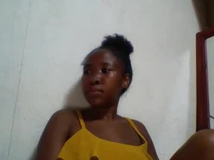 Screenshot from fiarisoazzh webcams