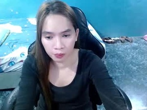 Screenshot from flawlesskindtrans007 webcams