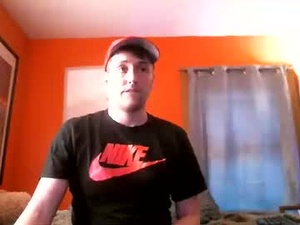 Screenshot from floppydong420 webcams