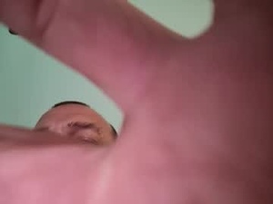 Screenshot from floydsterspleasures webcams