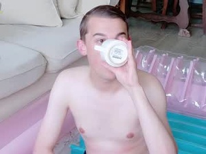 Screenshot from foreverboyjs webcams