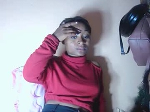 Screenshot from francine925426 webcams