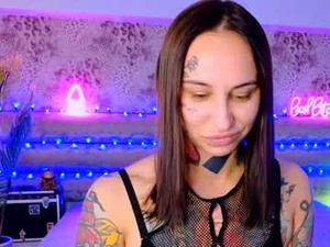 Screenshot from freak_cool webcams
