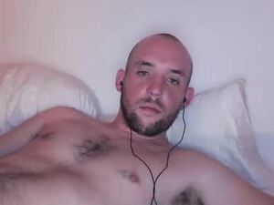 Screenshot from frenchghetto2010 webcams