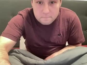 Screenshot from freshandfun18 webcams