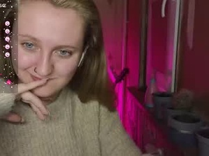 Screenshot from frosty_blueberries4 webcams