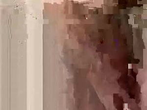 Screenshot from fucklulu webcams