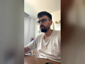 Screenshot from funnyroom23 webcams