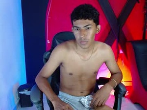 Screenshot from gabriel_boyflex webcams
