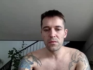 Screenshot from gandalft_1989 webcams