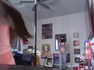 Screenshot from gembaby19 webcams