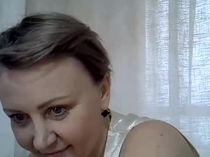 Screenshot from gessy_angel webcams