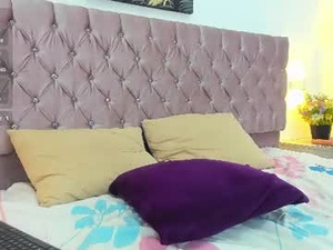 Screenshot from gia_willliams webcams