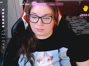 Screenshot from ginger_grayy webcams