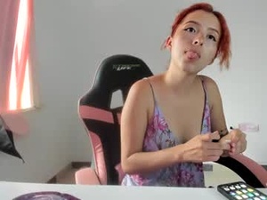 Screenshot from ginger_sweetty webcams