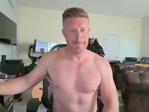 Screenshot from gingerzaddy webcams