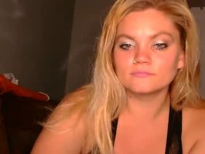 Screenshot from girlnextdoo4 webcams