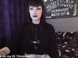 Screenshot from goddess_mortem webcams